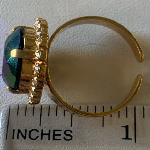 Ring cushion AB jet crystal rhinestone surround - Picture 6 of 10